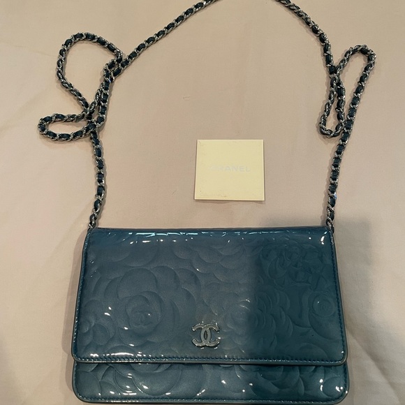 CHANEL Patent Leather Camellia Wallet on Chain WOC Blue - Picture 4 of 10